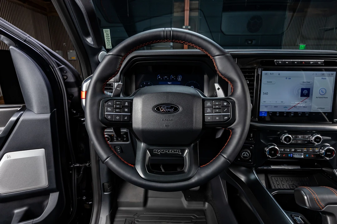 2026 Ford F-150 Raptor 14th Gen - Image 19 of 31