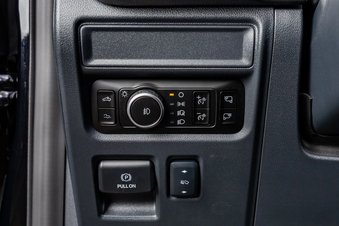 2026 Ford F-150 Raptor 14th Gen - Image 22 of 31