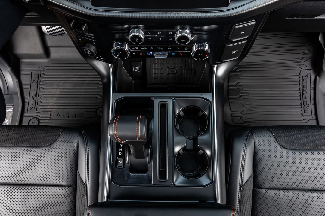 2026 Ford F-150 Raptor 14th Gen - Image 28 of 31
