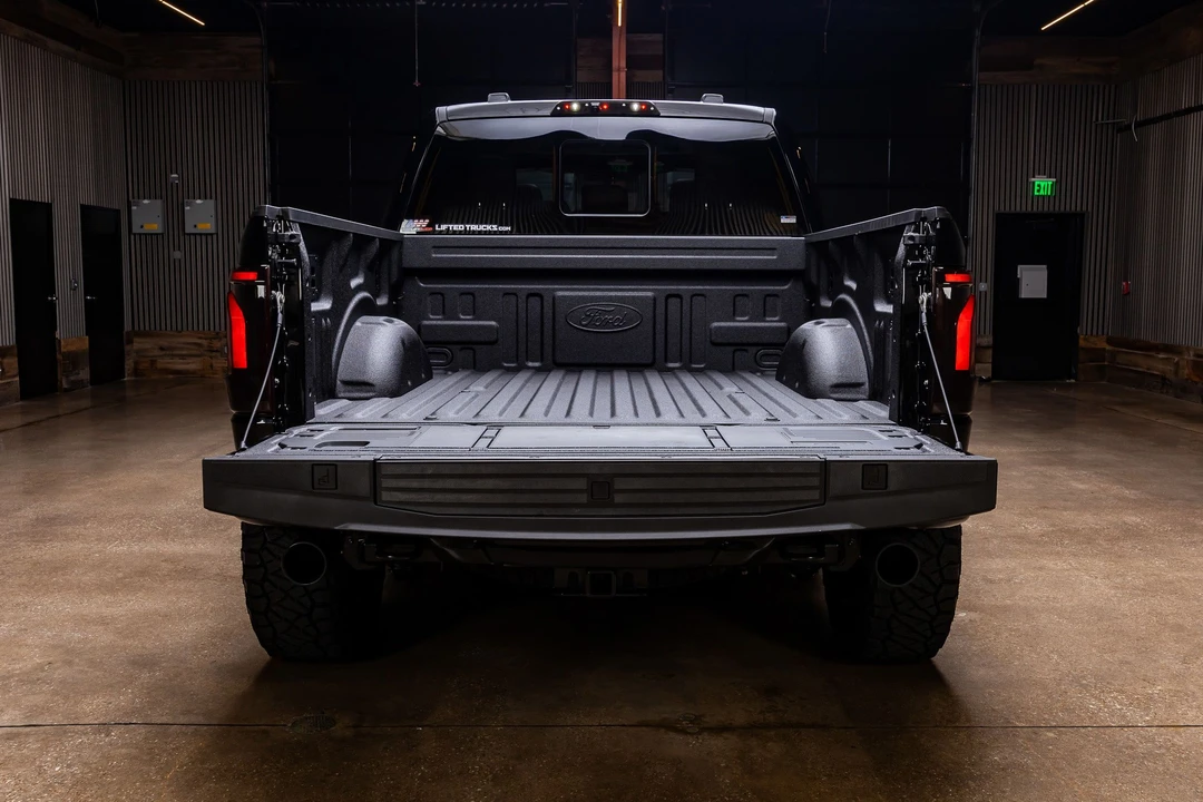 2026 Ford F-150 Raptor 14th Gen - Image 9 of 31