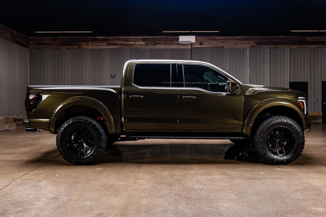 2026 Ford F-150 Raptor 14th Gen - Image 11 of 31