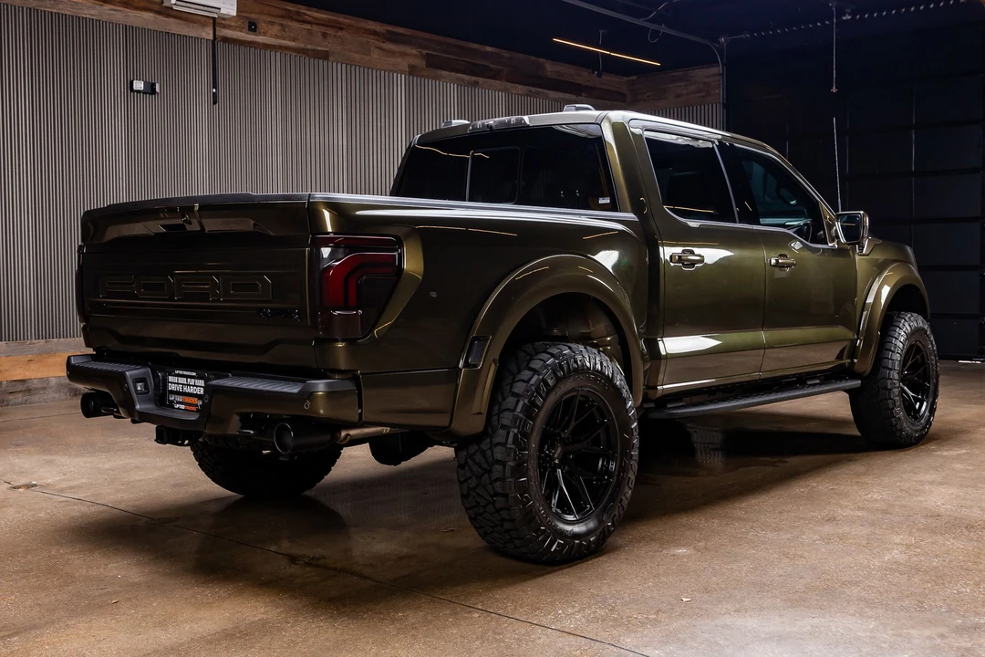 2026 Ford F-150 Raptor 14th Gen - Image 10 of 31