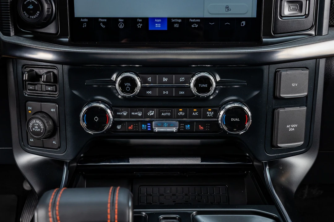 2026 Ford F-150 Raptor 14th Gen - Image 28 of 31