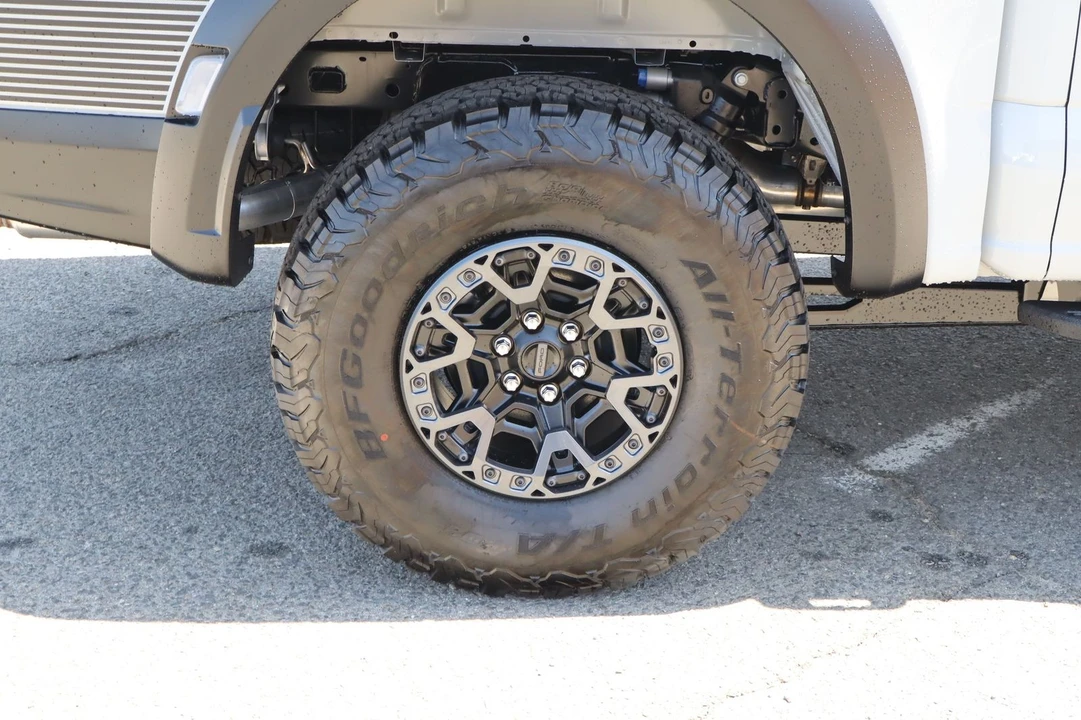 2026 Ford F-150 Raptor 14th Gen - Image 11 of 31