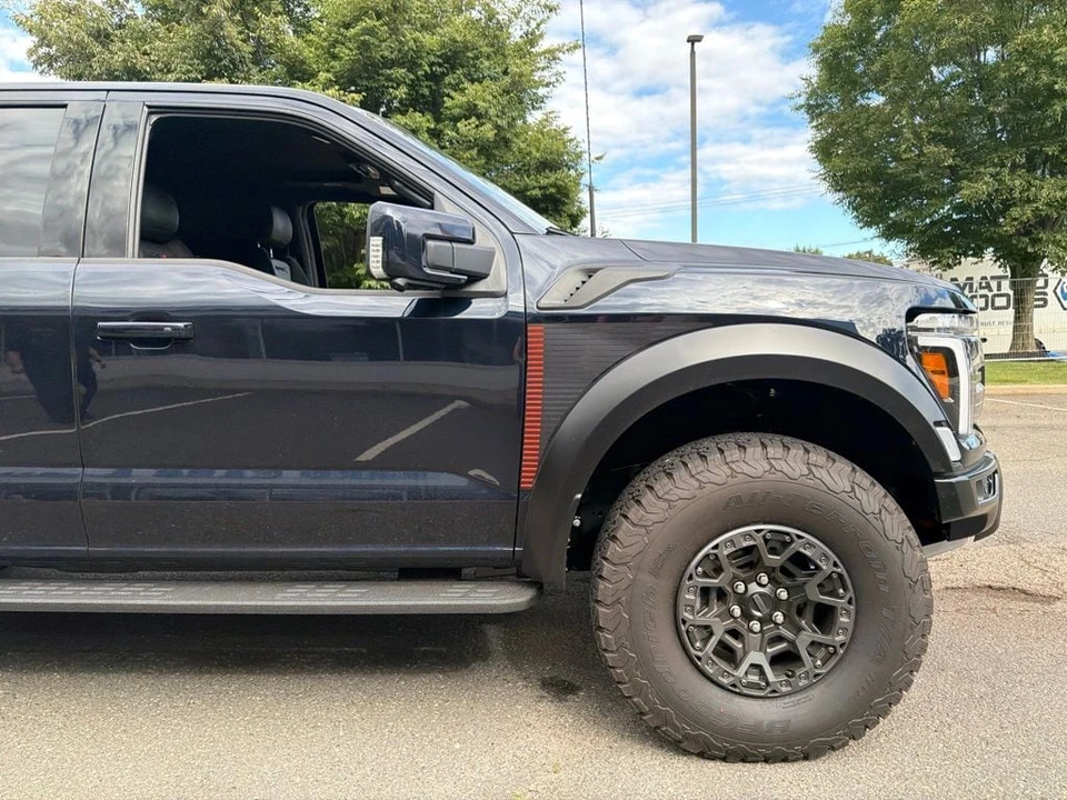 2026 Ford F-150 Raptor 14th Gen - Image 12 of 20