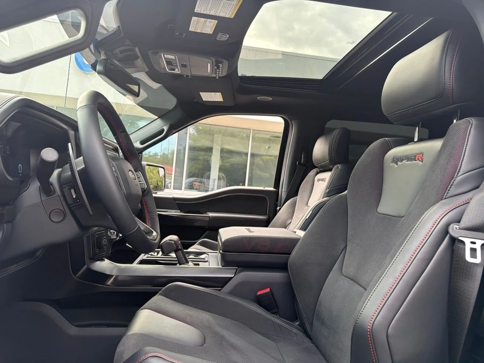 2026 Ford F-150 Raptor 14th Gen - Image 18 of 20