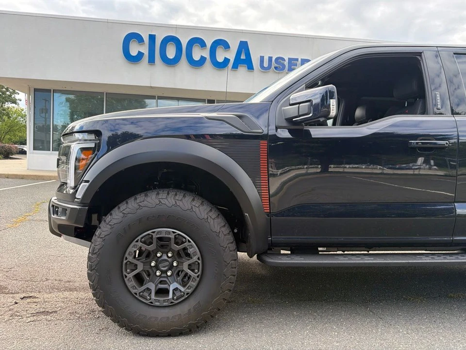 2026 Ford F-150 Raptor 14th Gen - Image 2 of 20