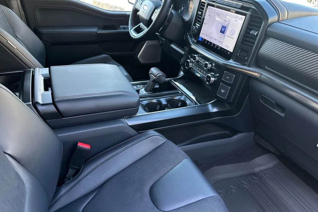 2026 Ford F-150 Raptor 14th Gen - Image 15 of 27