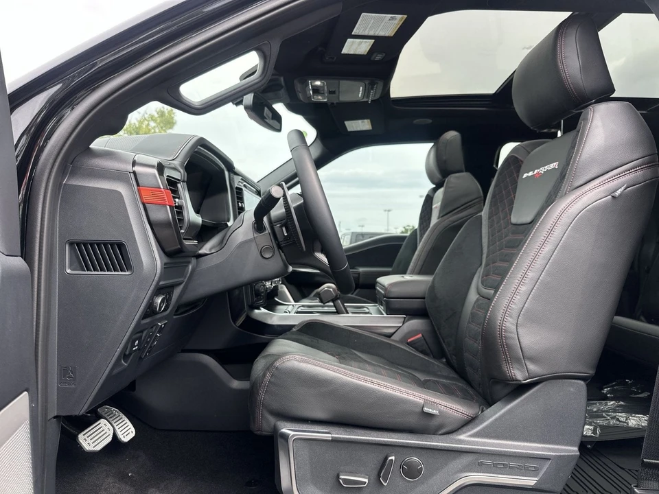 2026 Ford F-150 14th Gen - Image 14 of 31