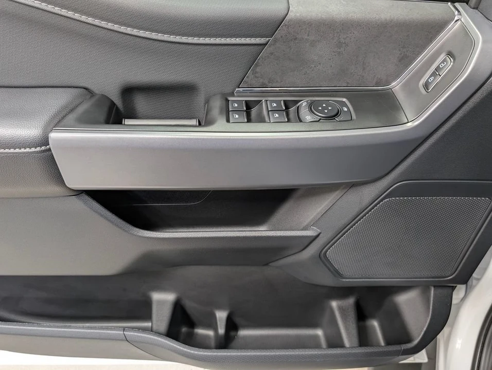 2026 Ford F-150 14th Gen - Image 14 of 31