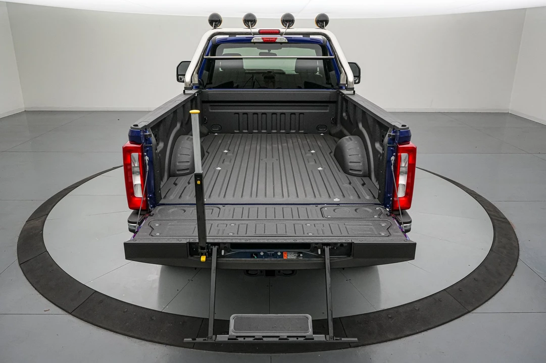2026 Ford Super Duty 5th Gen - Image 8 of 31