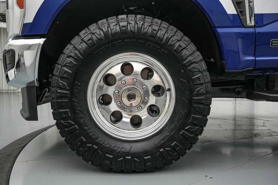 2026 Ford Super Duty 5th Gen - Image 25 of 31