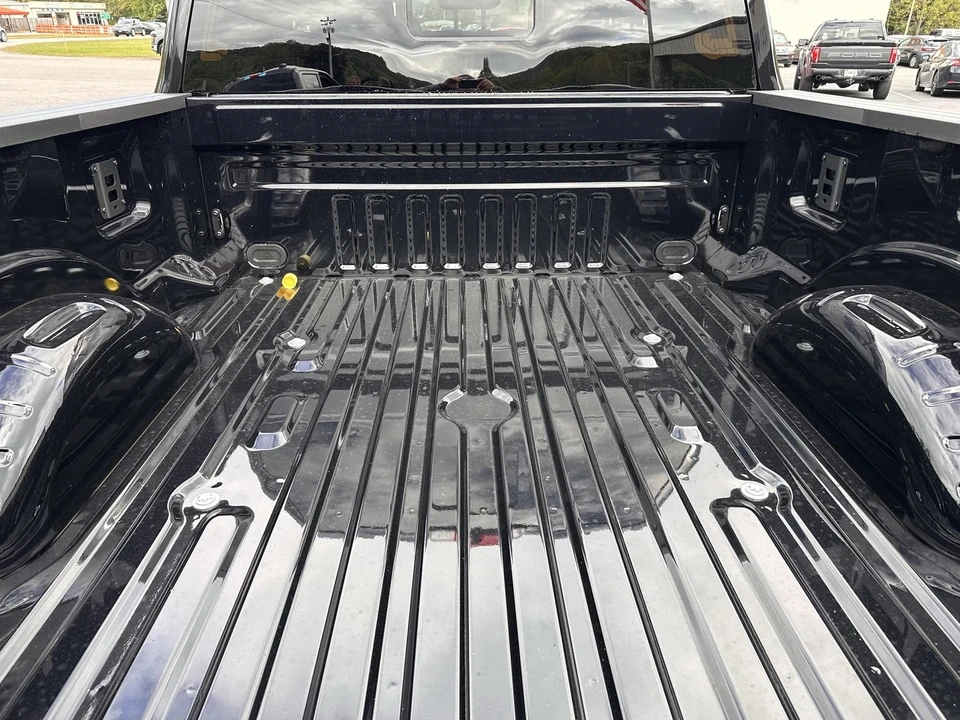 2026 Ford Super Duty 5th Gen - Image 9 of 21