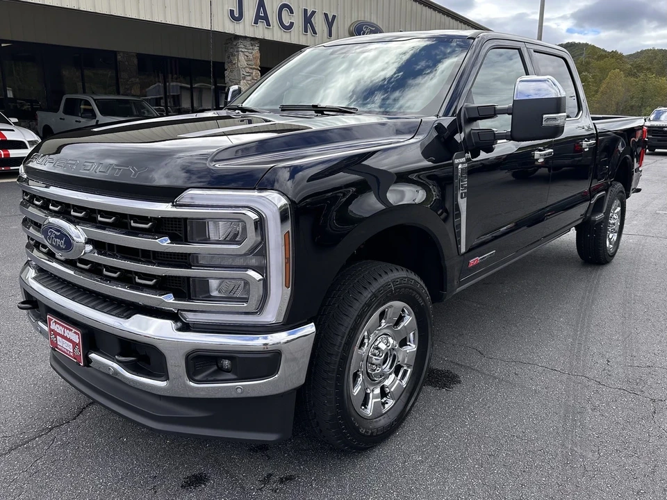 2026 Ford Super Duty 5th Gen - Image 2 of 21