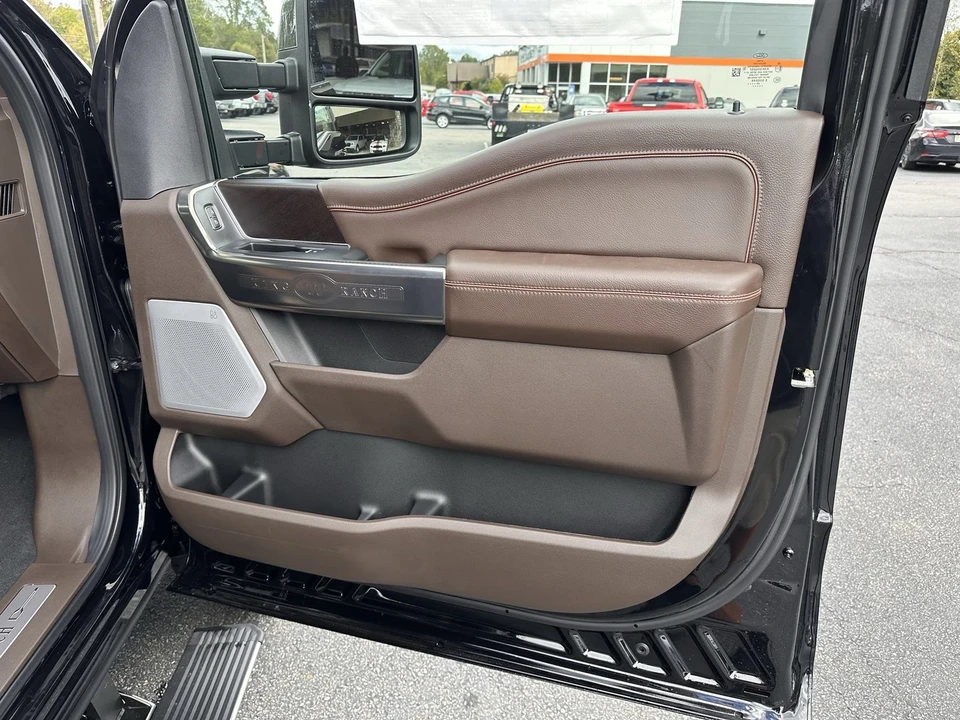 2026 Ford Super Duty 5th Gen - Image 15 of 21