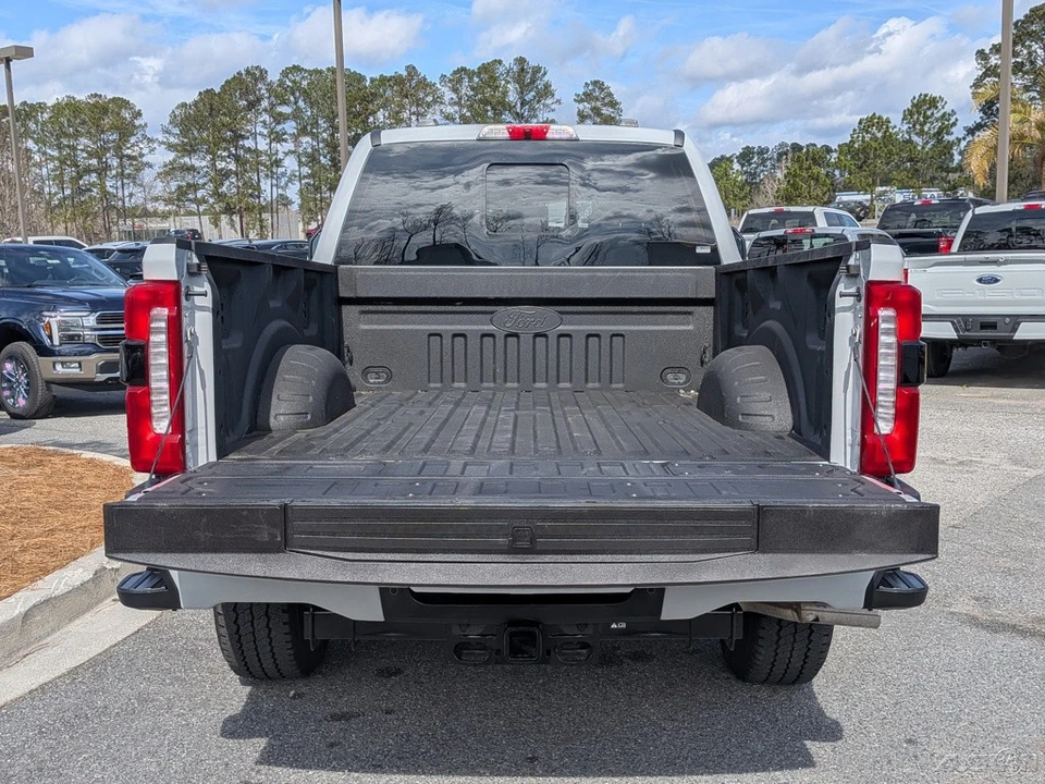 2026 Ford Super Duty 5th Gen - Image 15 of 21