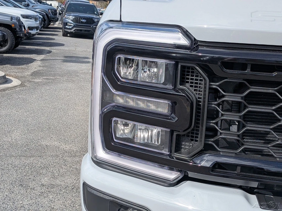 2026 Ford Super Duty 5th Gen - Image 11 of 21
