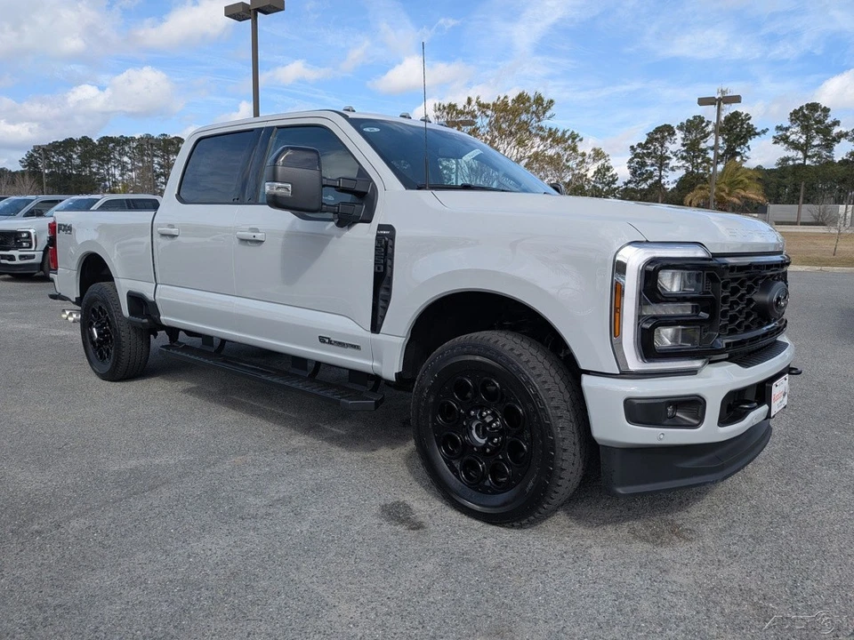2026 Ford Super Duty 5th Gen - Image 2 of 21