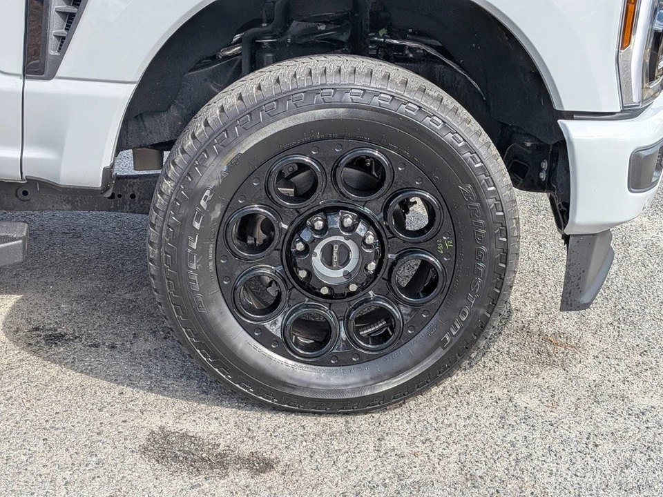 2026 Ford Super Duty 5th Gen - Image 13 of 21