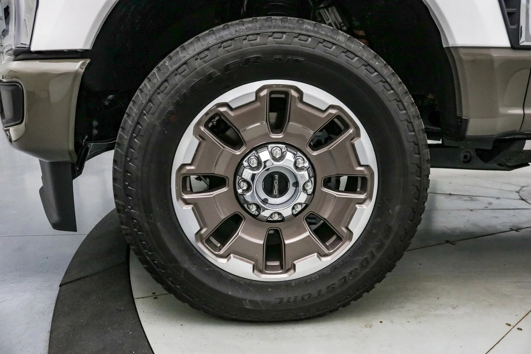 2026 Ford Super Duty 5th Gen - Image 12 of 21