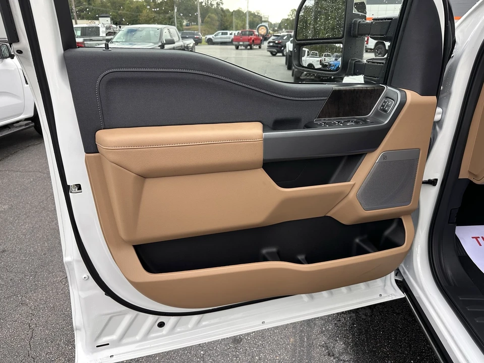 2026 Ford Super Duty 5th Gen - Image 10 of 21