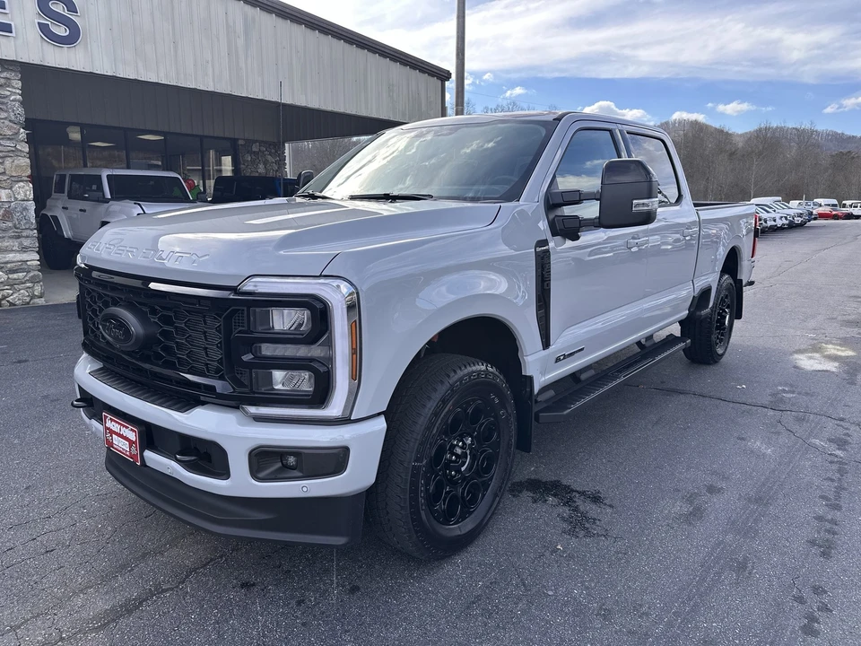 2026 Ford Super Duty 5th Gen - Image 2 of 21