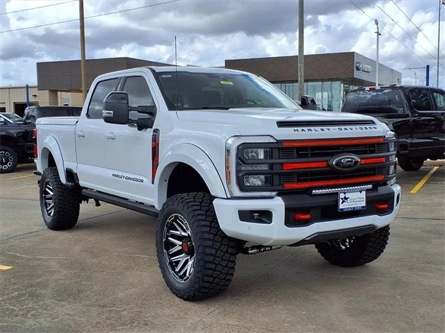 2026 Ford Super Duty 5th Gen - Image 9 of 10