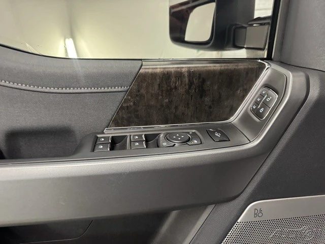 2026 Ford Super Duty 5th Gen - Image 12 of 16