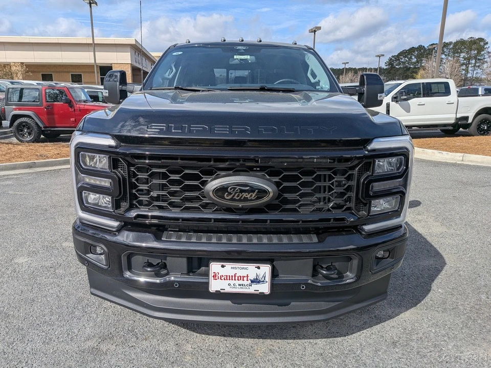 2026 Ford Super Duty 5th Gen - Image 9 of 21