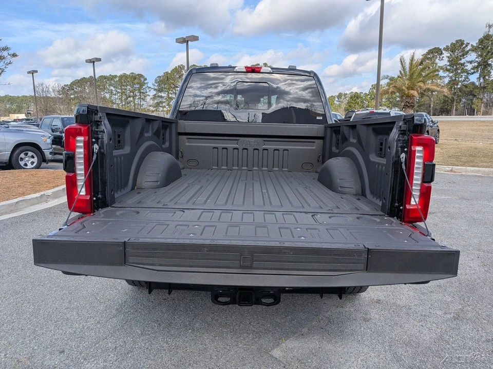 2026 Ford Super Duty 5th Gen - Image 15 of 21