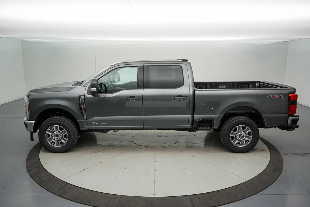 2026 Ford Super Duty 5th Gen - Image 9 of 21