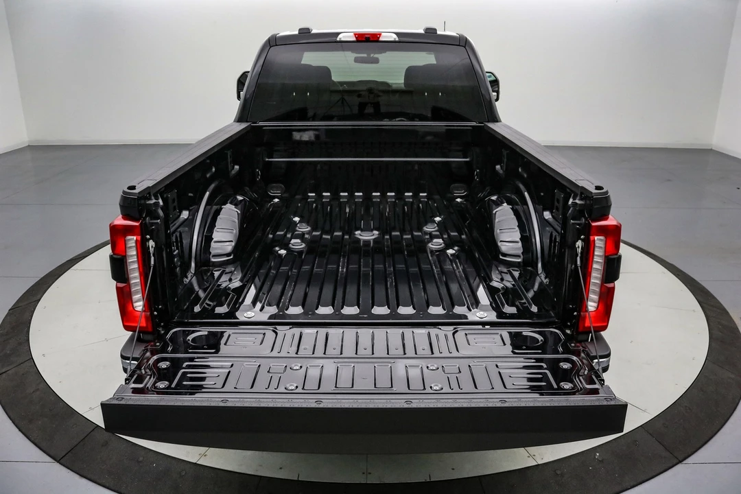 2026 Ford Super Duty 5th Gen - Image 7 of 21