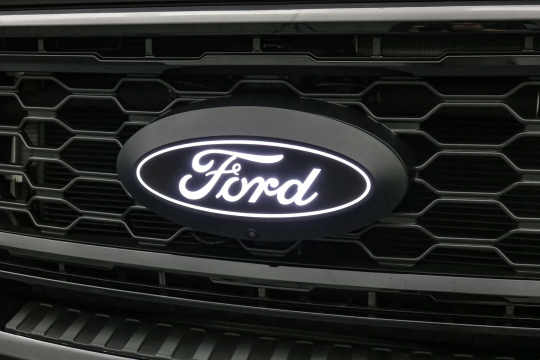 2026 Ford Super Duty 5th Gen - Image 13 of 21