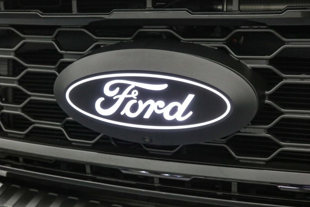 2026 Ford Super Duty 5th Gen - Image 13 of 21