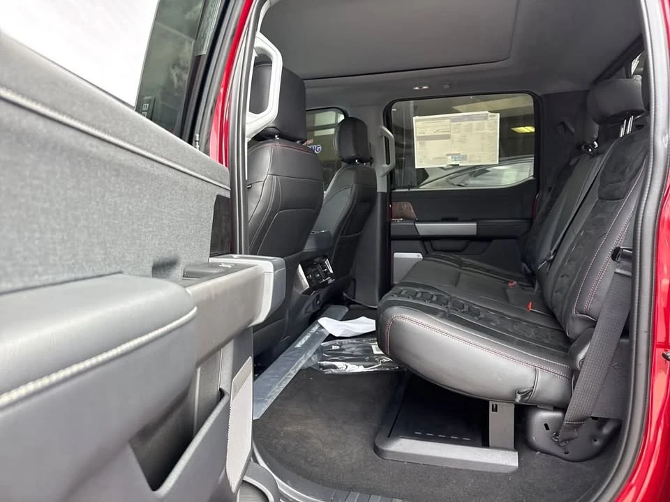 2026 Ford Super Duty 5th Gen - Image 17 of 19