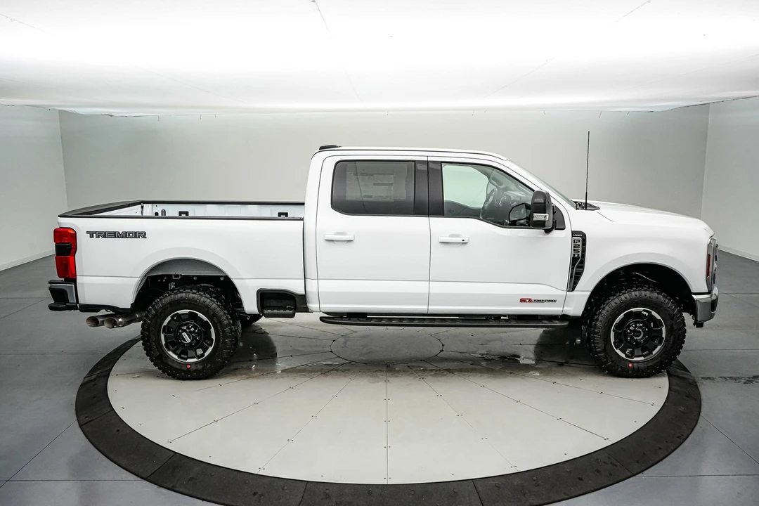 2026 Ford Super Duty 5th Gen - Image 4 of 21