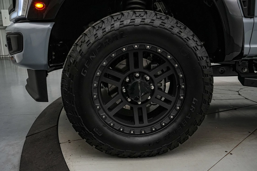 2026 Ford Super Duty 5th Gen - Image 16 of 21