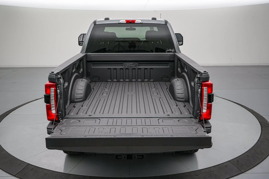 2026 Ford Super Duty 5th Gen - Image 8 of 31