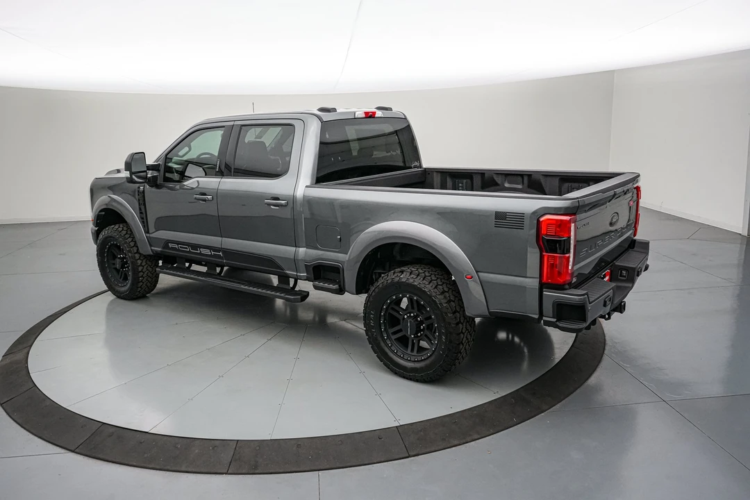 2026 Ford Super Duty 5th Gen - Image 9 of 31