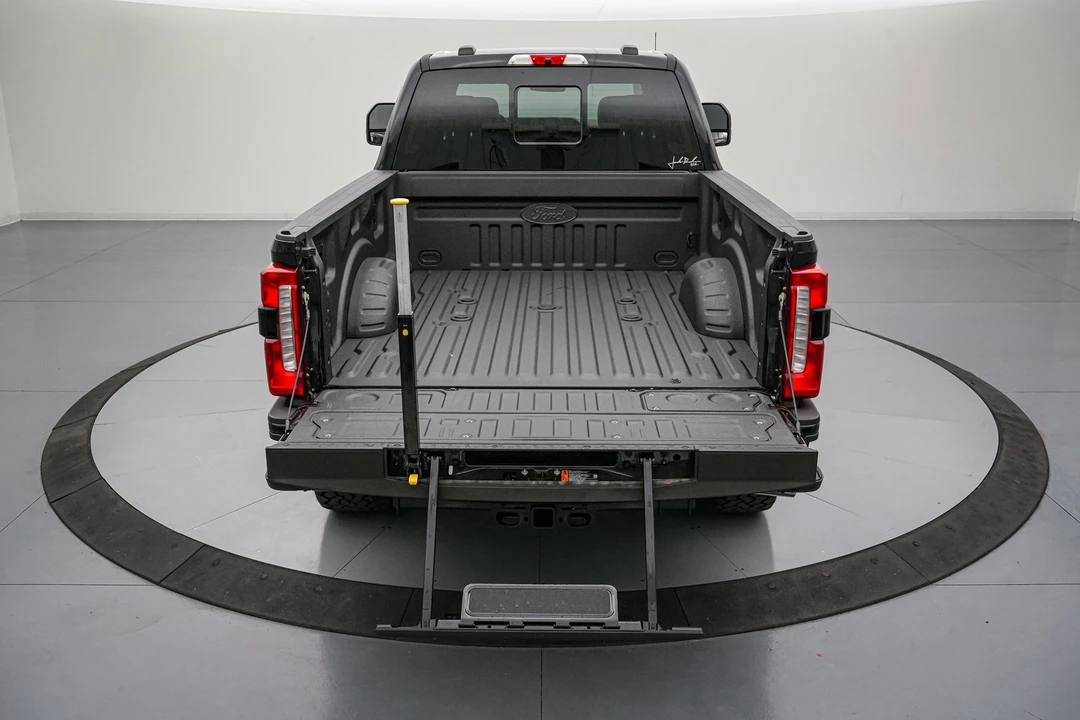 2026 Ford Super Duty 5th Gen - Image 8 of 31