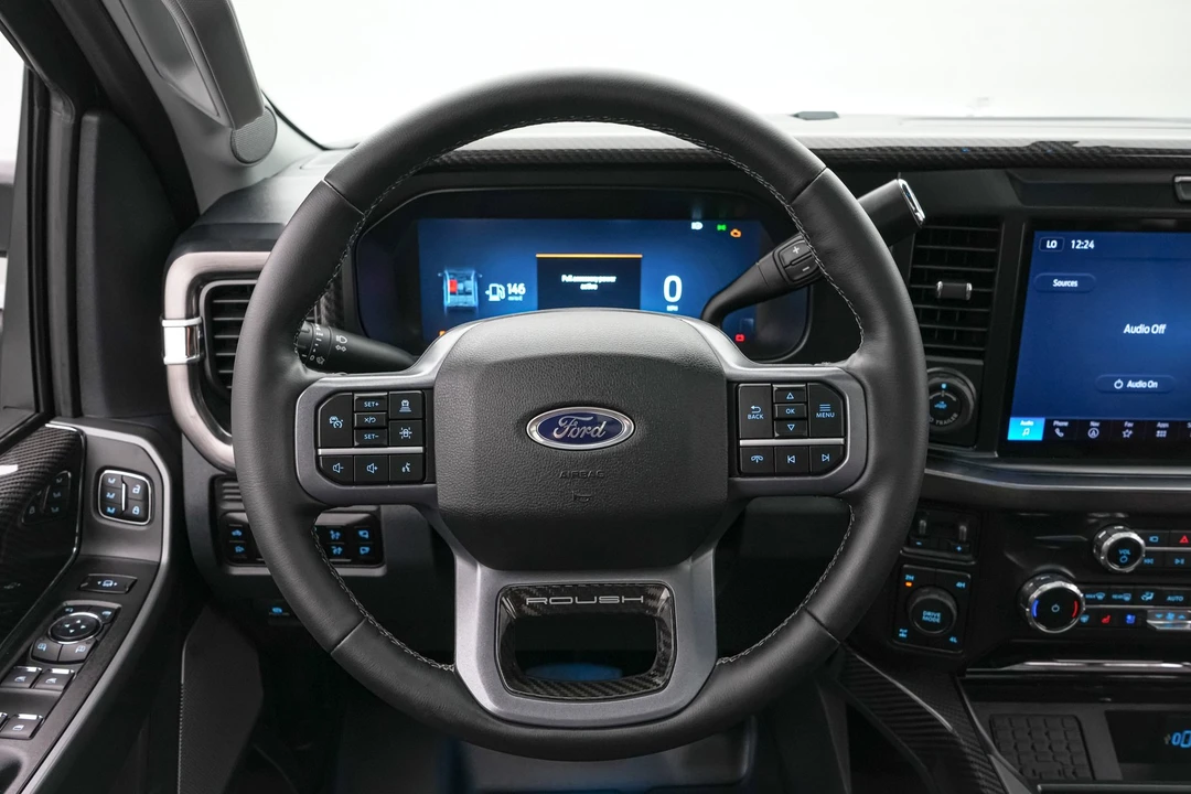 2026 Ford Super Duty 5th Gen - Image 26 of 31