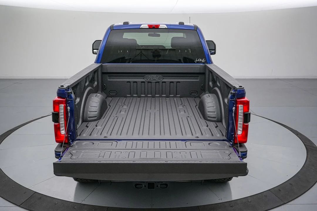 2026 Ford Super Duty 5th Gen - Image 8 of 31