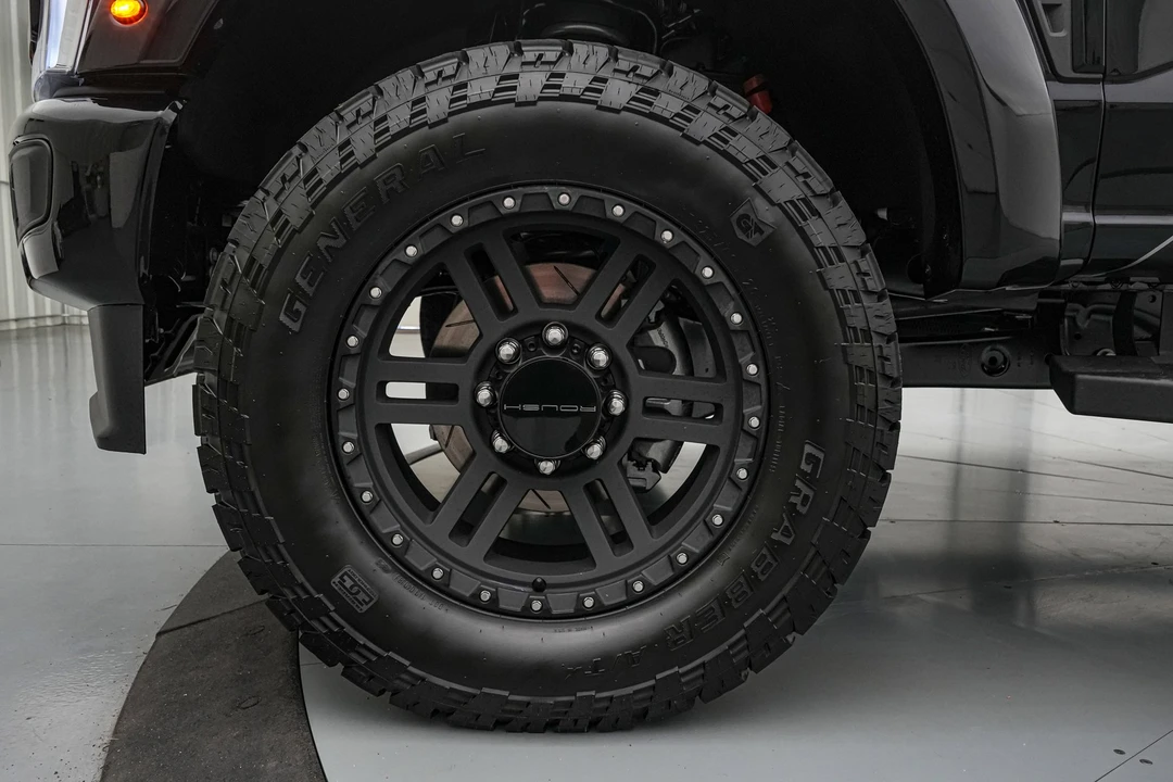 2026 Ford Super Duty 5th Gen - Image 13 of 31
