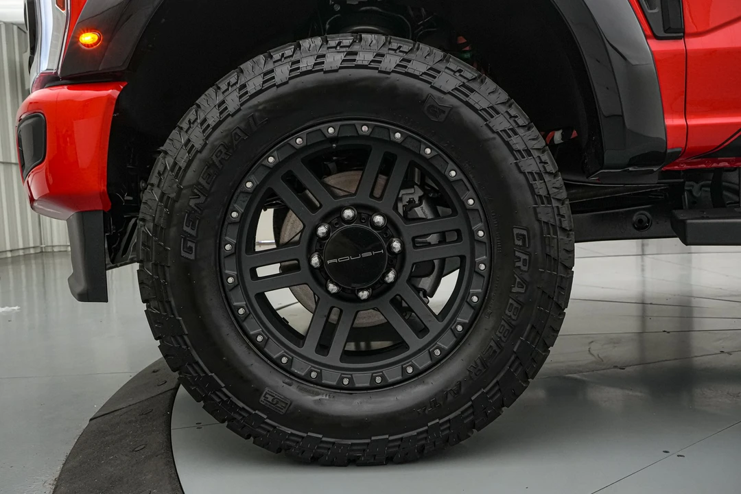 2026 Ford Super Duty 5th Gen - Image 13 of 31