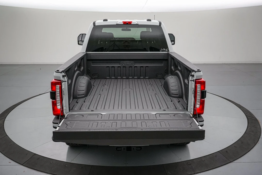 2026 Ford Super Duty 5th Gen - Image 8 of 31