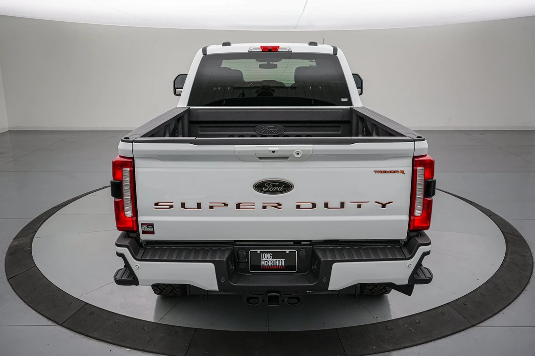2026 Ford Super Duty 5th Gen - Image 7 of 31