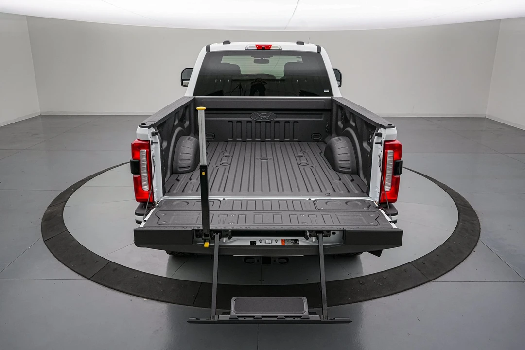 2026 Ford Super Duty 5th Gen - Image 8 of 31