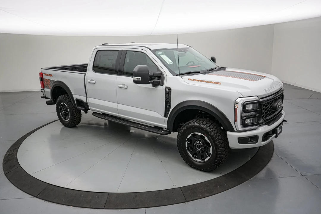 2026 Ford Super Duty 5th Gen - Image 4 of 31