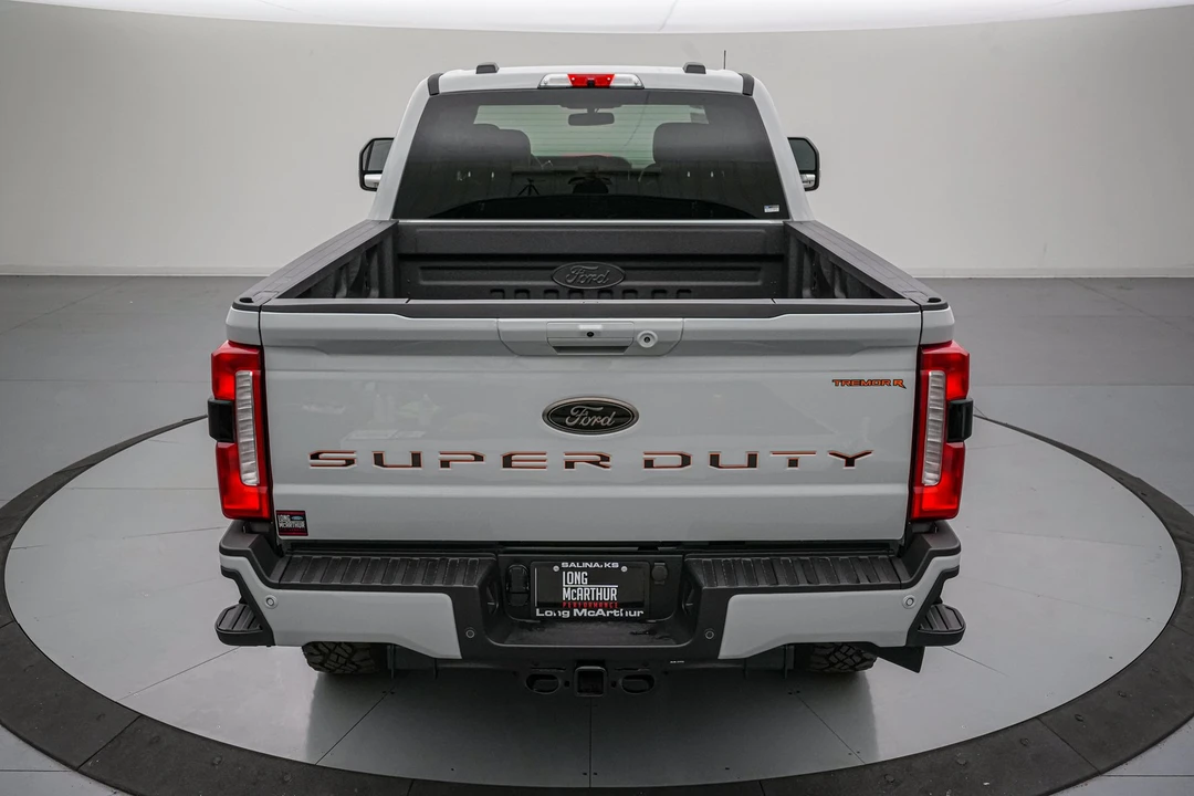 2026 Ford Super Duty 5th Gen - Image 7 of 31