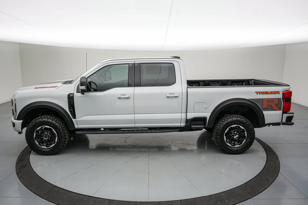 2026 Ford Super Duty 5th Gen - Image 10 of 31